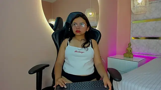 riley flirt online show from January 14, 10:43 am