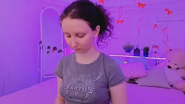 Snapshot of SunshineBlaze chatting on February 8, 5:22 am SunshineBlaze online show from February 8, 5:22 am