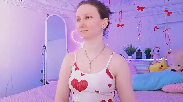 Snapshot of SunshineBlaze chatting on February 19, 1:18 pm SunshineBlaze online show from February 19, 1:18 pm