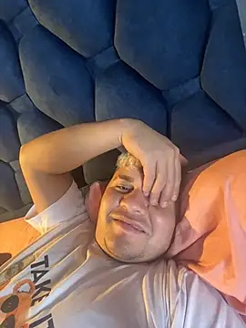 uncontrolled fire online show from March 23, 9:30 pm