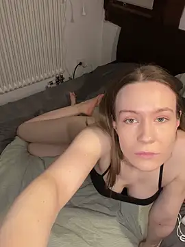 Snapshot of midnight_ballerina_ chatting on January 31, 7:11 pm midnight ballerina online show from January 31, 7:11 pm