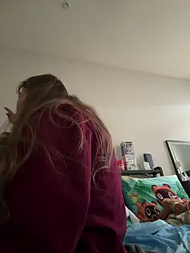 julia4thewin online show from March 18, 10:35 pm