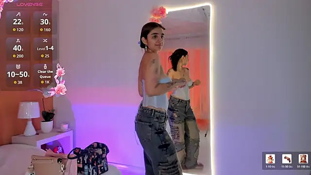 Abriil cutee online show from July 21, 2:08 pm