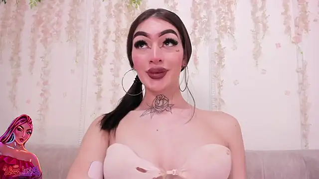 lizz lunna online show from April 2, 7:11 pm