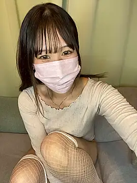 Snapshot of _sakusaku_panda chatting on May 3, 2:01 pm sakusaku panda online show from May 3, 2:01 pm