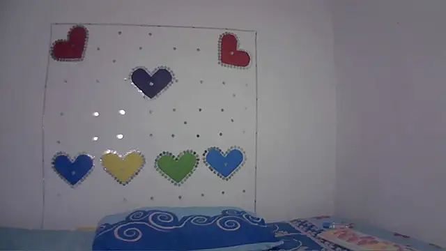 Mia Suarez7 online show from April 14, 11:55 pm