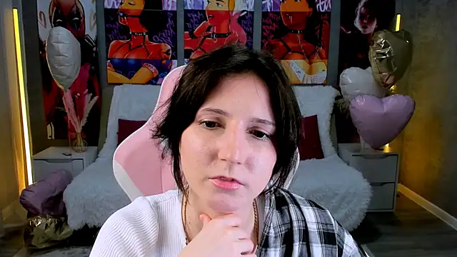 Snapshot of KikaOsterman chatting on March 1, 12:07 pm KikaOsterman online show from March 1, 12:07 pm