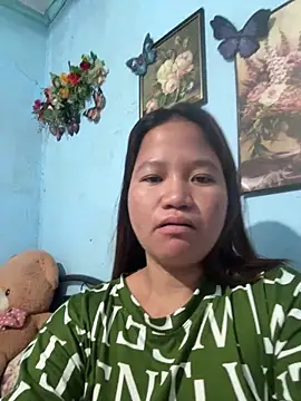 Snapshot of Hottie_Pussy chatting on February 22, 11:03 pm Hottie Pussy online show from February 22, 11:03 pm