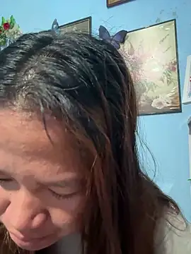 Snapshot of Hottie_Pussy chatting on February 25, 10:52 pm Hottie Pussy online show from February 25, 10:52 pm