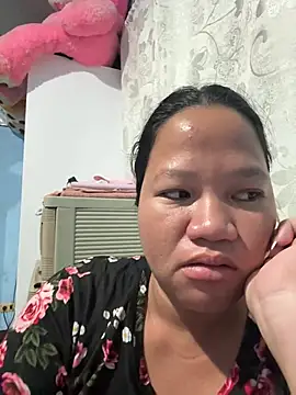 Snapshot of Hottie_Pussy chatting on June 10, 11:24 pm Hottie Pussy online show from June 10, 11:24 pm
