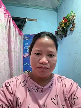 Snapshot of Hottie_Pussy chatting on June 13, 11:57 pm Hottie Pussy online show from June 13, 11:57 pm
