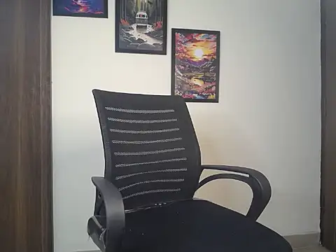 Devil lily7 online show from February 3, 6:00 am