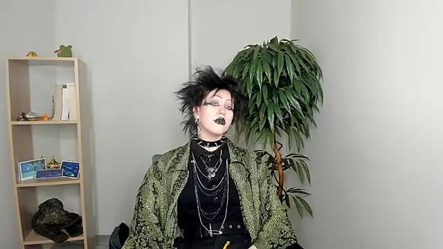 DeonnaWiggett online show from January 15, 7:24 am