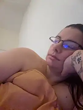 Snapshot of Darksakura666 chatting on February 20, 9:54 am Darksakura666 online show from February 20, 9:54 am