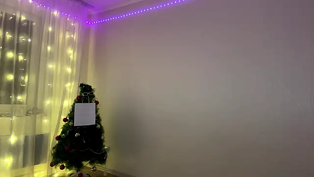 KariJarecke online show from January 14, 1:06 pm