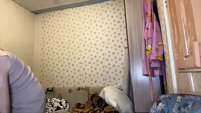 KerieDitti online show from January 14, 2:12 pm