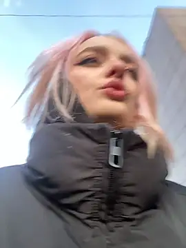 aka Blonde online show from March 19, 11:25 am