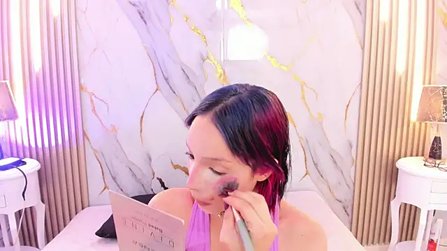 LaxiZoe online show from February 19, 8:38 pm