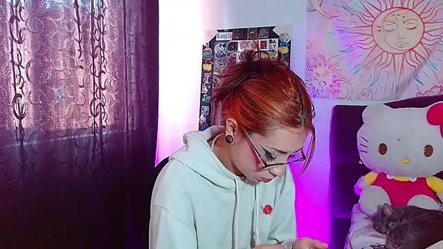 kittymiauu444 online show from February 13, 3:52 pm