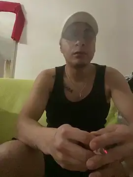 s1m0n18 online show from January 18, 7:50 pm