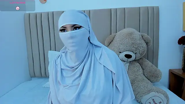 Snapshot of _seelena chatting on February 3, 12:32 pm seelena online show from February 3, 12:32 pm