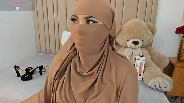 Snapshot of _seelena chatting on February 10, 11:58 am seelena online show from February 10, 11:58 am