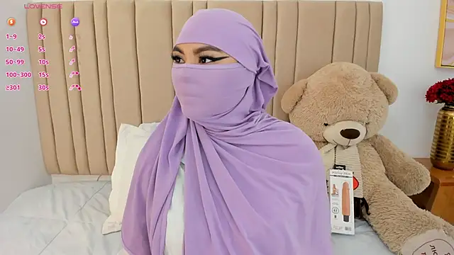 Snapshot of _seelena chatting on February 12, 11:49 am seelena online show from February 12, 11:49 am