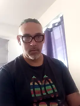 Snapshot of Big_vittollo chatting on March 3, 3:29 pm Big vittollo online show from March 3, 3:29 pm