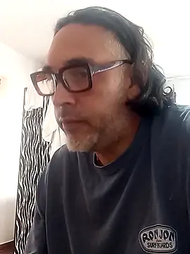 Snapshot of Big_vittollo chatting on March 9, 8:57 pm Big vittollo online show from March 9, 8:57 pm