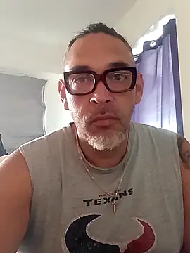 Snapshot of Big_vittollo chatting on March 17, 6:22 pm Big vittollo online show from March 17, 6:22 pm