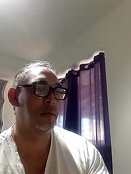 Snapshot of Big_vittollo chatting on March 23, 12:53 pm Big vittollo online show from March 23, 12:53 pm