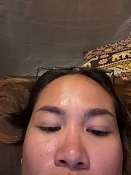 Ponthip online show from March 26, 1:28 pm