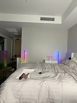 Snapshot of juliasweettits chatting on March 1, 12:12 am juliasweettits online show from March 1, 12:12 am