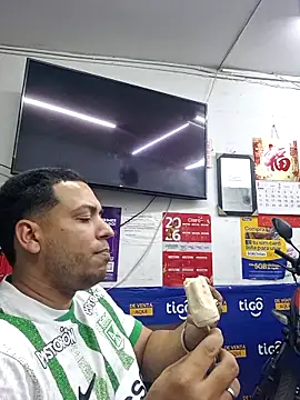 Snapshot of mago_vive chatting on February 22, 6:46 am mago vive online show from February 22, 6:46 am