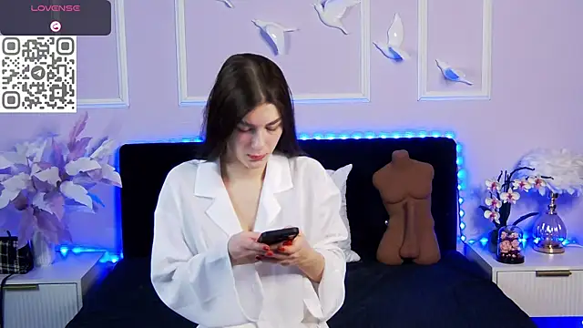 Snapshot of Lindsay_Cutie chatting on January 13, 3:34 am Lindsay Cutie online show from January 13, 3:34 am