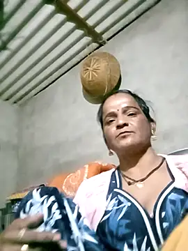 kiiuu sexe online show from February 4, 5:46 am