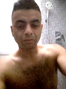 Snapshot of ashleellaunda7582 chatting on February 5, 12:04 am ashleellaunda7582 online show from February 5, 12:04 am