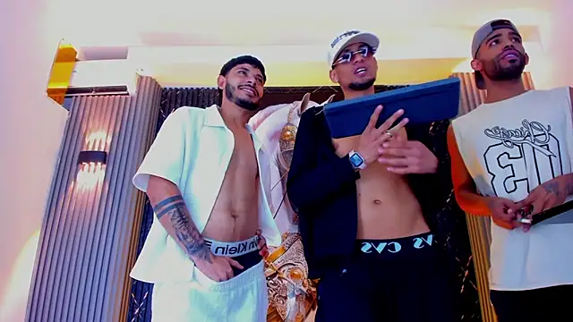 The Gods In Diamonds online show from February 10, 9:02 am