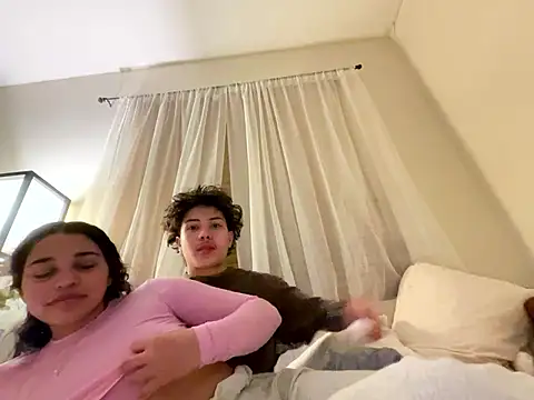 troublexxtemptation online show from January 10, 8:05 am