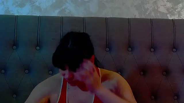 Snapshot of MaddyAllure chatting on February 14, 7:38 am MaddyAllure online show from February 14, 7:38 am