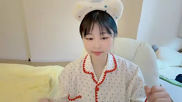 Onefiona online show from April 11, 4:17 am