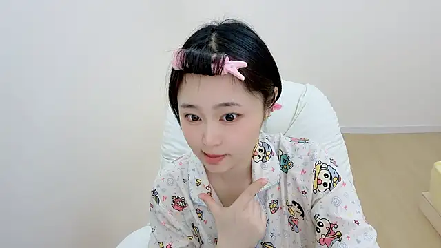 Onefiona online show from April 17, 7:11 am