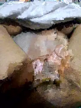 aadihott online show from January 17, 10:42 am