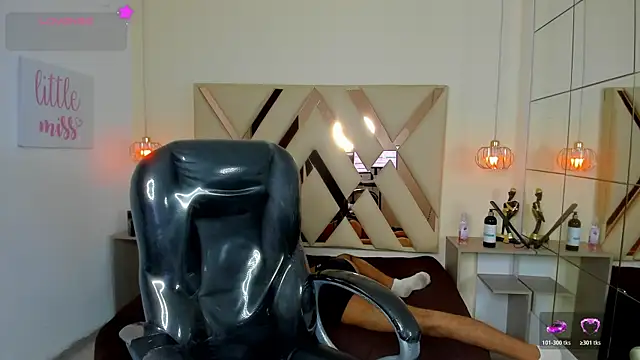 Snapshot of Anyelo_Twink chatting on July 7, 7:23 am Anyelo Twink online show from July 7, 7:23 am