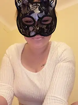 lilichipie online show from February 2, 12:15 pm