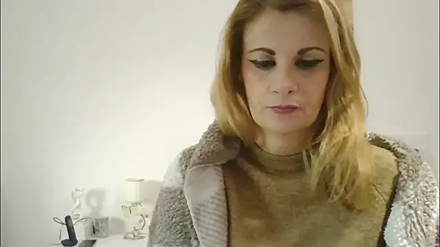 Clara1986 online show from January 17, 2:44 pm