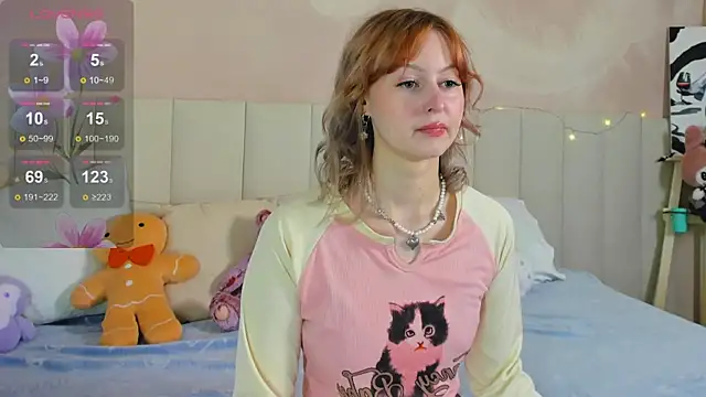 Snapshot of AdeleSilvy chatting on July 4, 1:45 am AdeleSilvy online show from July 4, 1:45 am
