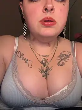 XCurvy QuinnX online show from January 16, 6:23 pm