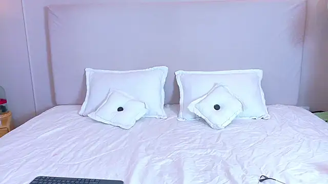 zarah queen online show from February 19, 3:13 am