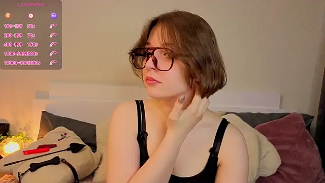 Next2Marie online show from March 13, 3:57 am